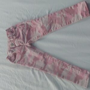 Girls 4 Gap pink camo super skinny jeans
